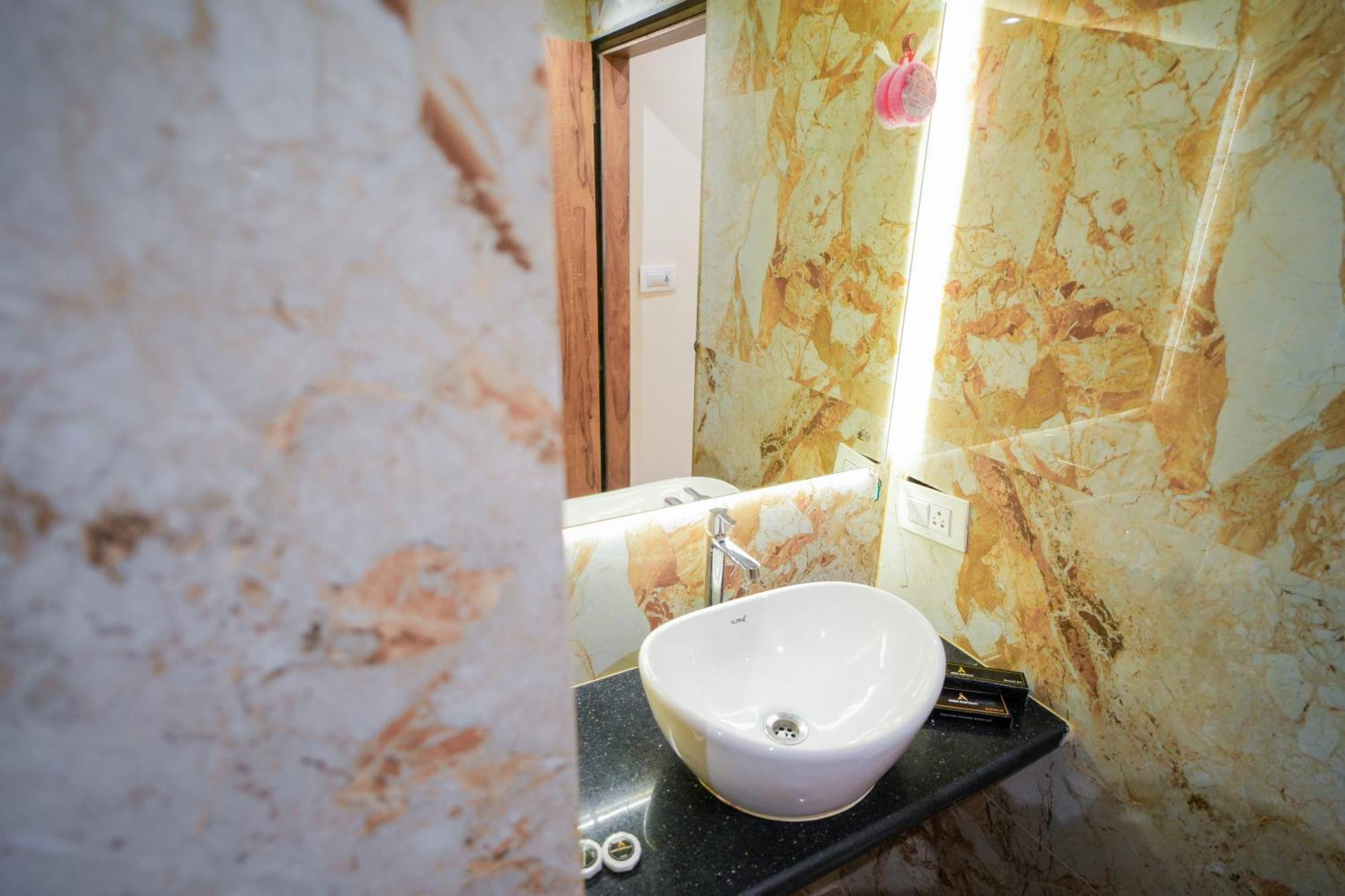 Hotel Skylink Hospitality Mahalaxmi 孟买 外观 照片