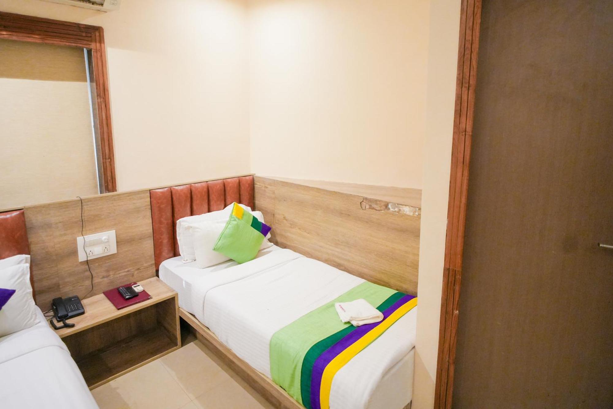Hotel Skylink Hospitality Mahalaxmi 孟买 外观 照片
