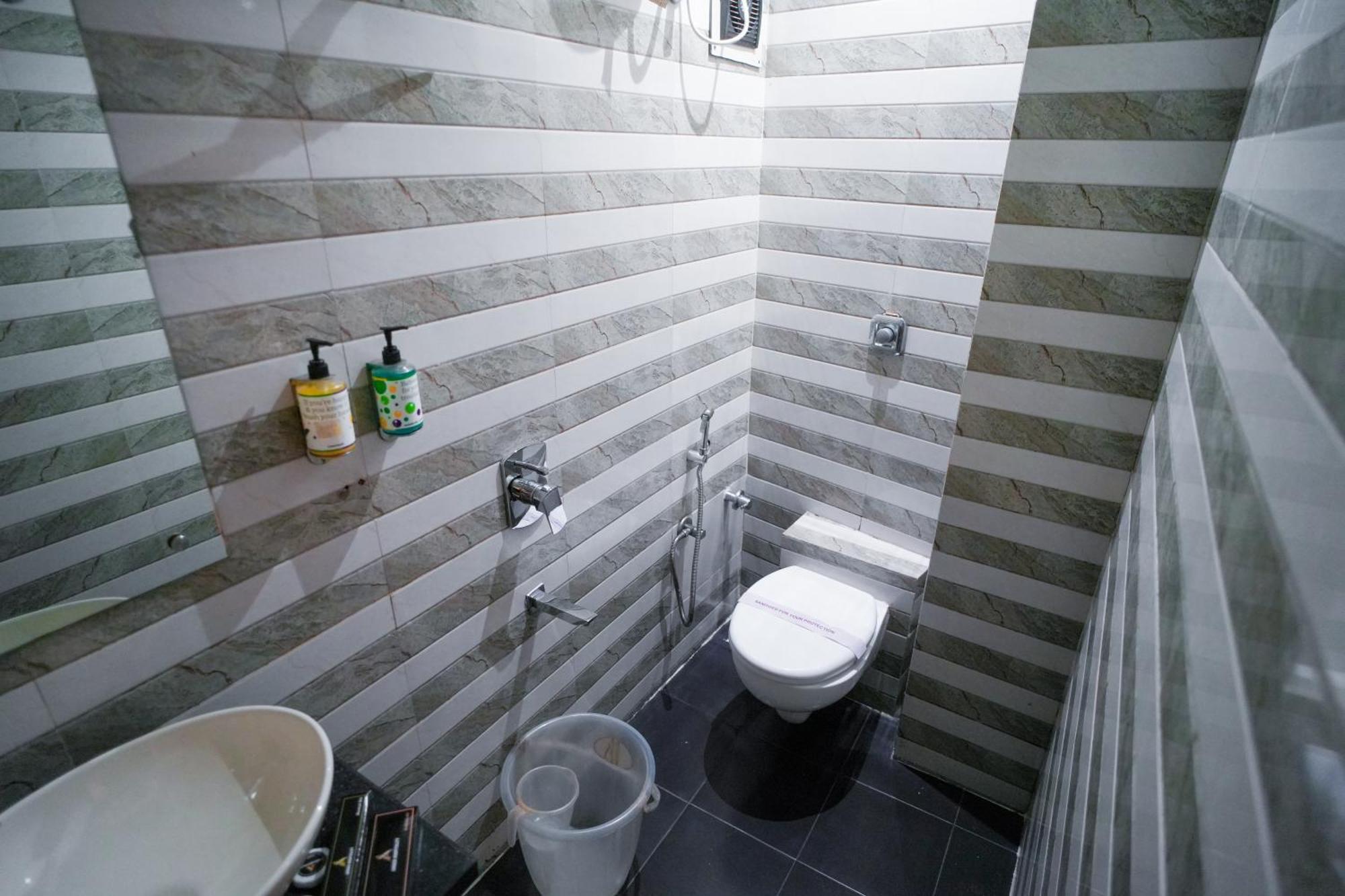 Hotel Skylink Hospitality Mahalaxmi 孟买 外观 照片