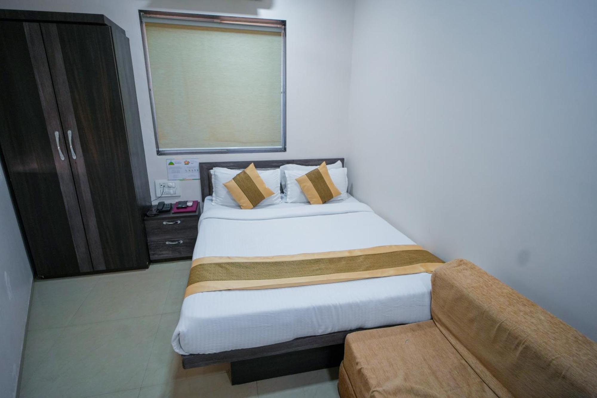 Hotel Skylink Hospitality Mahalaxmi 孟买 外观 照片