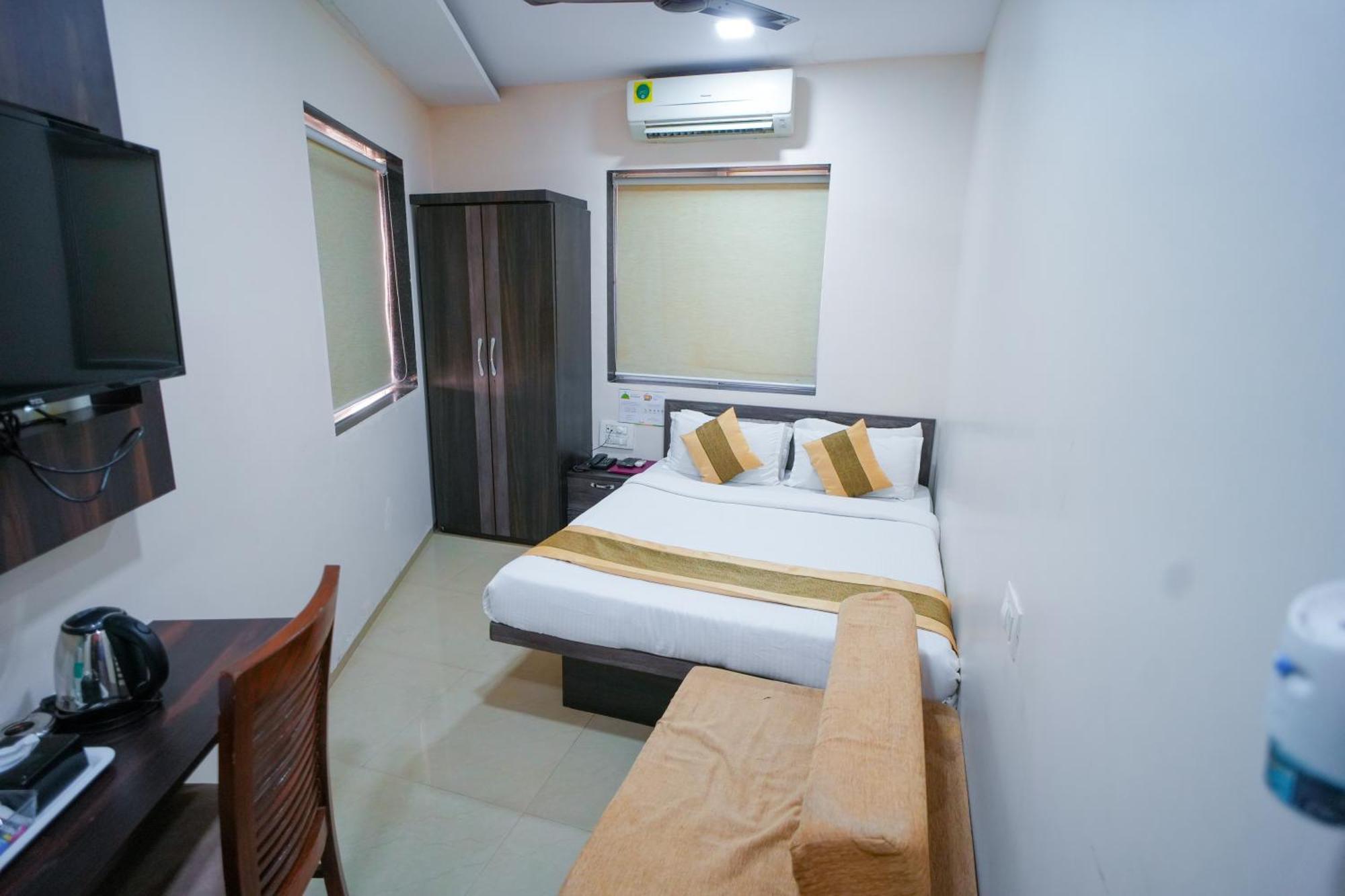 Hotel Skylink Hospitality Mahalaxmi 孟买 外观 照片